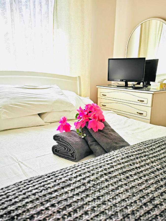 Kareem Flat Apartment Larnaca Bagian luar foto