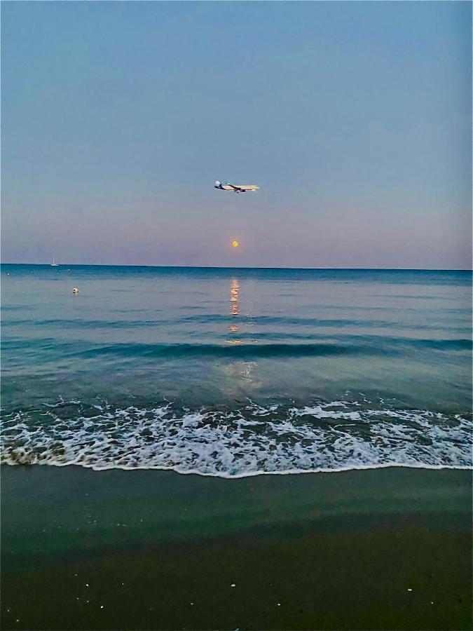 Kareem Flat Apartment Larnaca Bagian luar foto